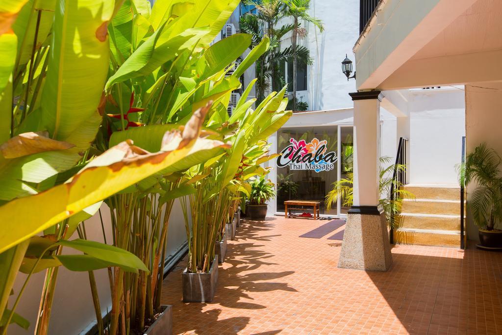 Patong Swiss Hotel Beach Front Пхукет Екстер'єр фото
