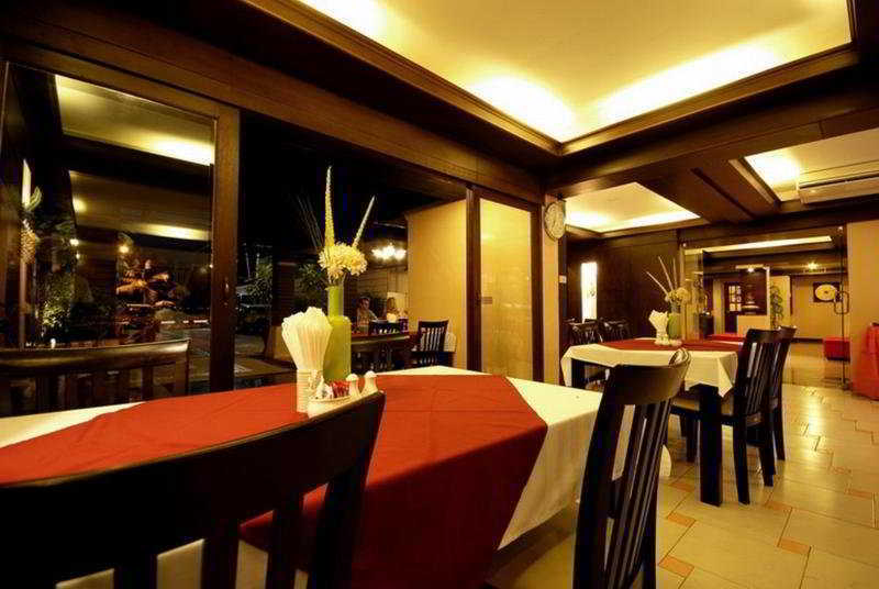 Patong Swiss Hotel Beach Front Пхукет Екстер'єр фото