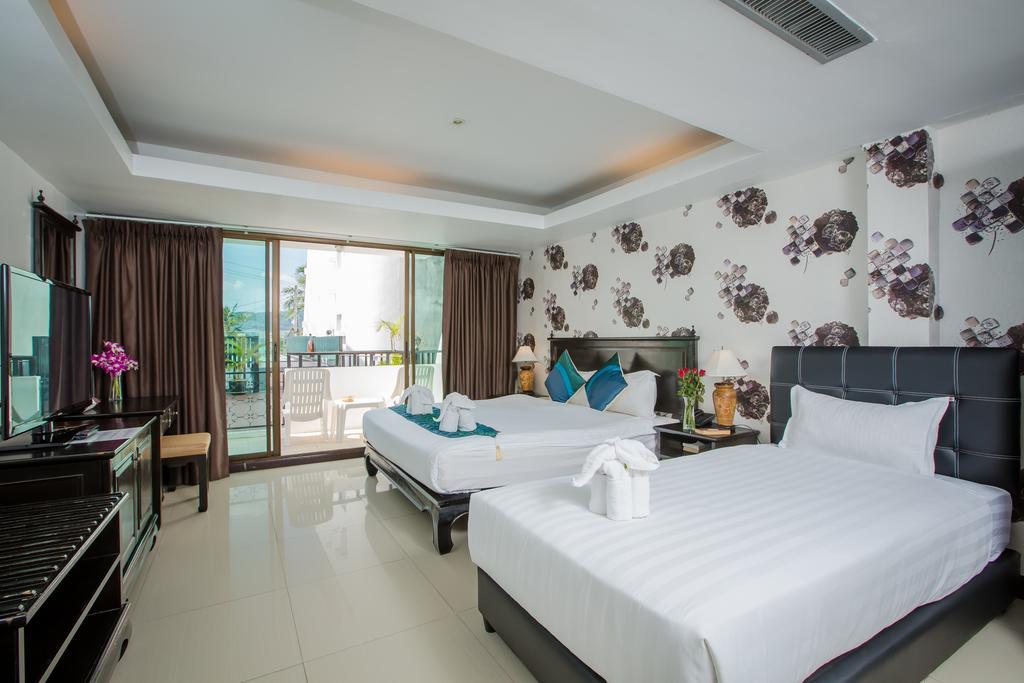 Patong Swiss Hotel Beach Front Пхукет Екстер'єр фото