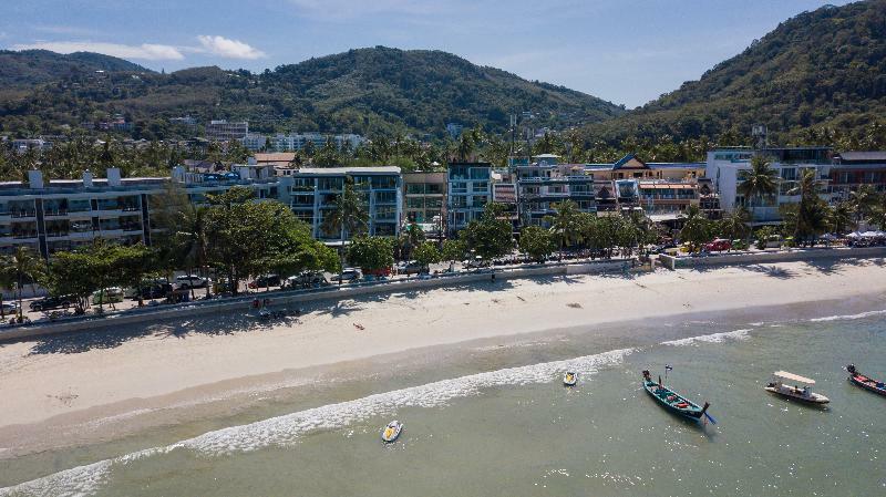 Patong Swiss Hotel Beach Front Пхукет Екстер'єр фото