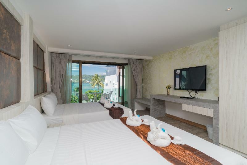 Patong Swiss Hotel Beach Front Пхукет Екстер'єр фото